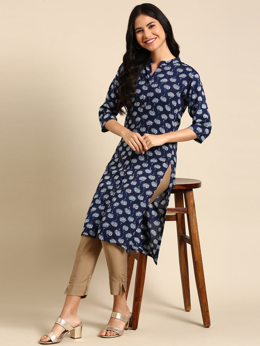 Women's Blue Printed Straight Kurta