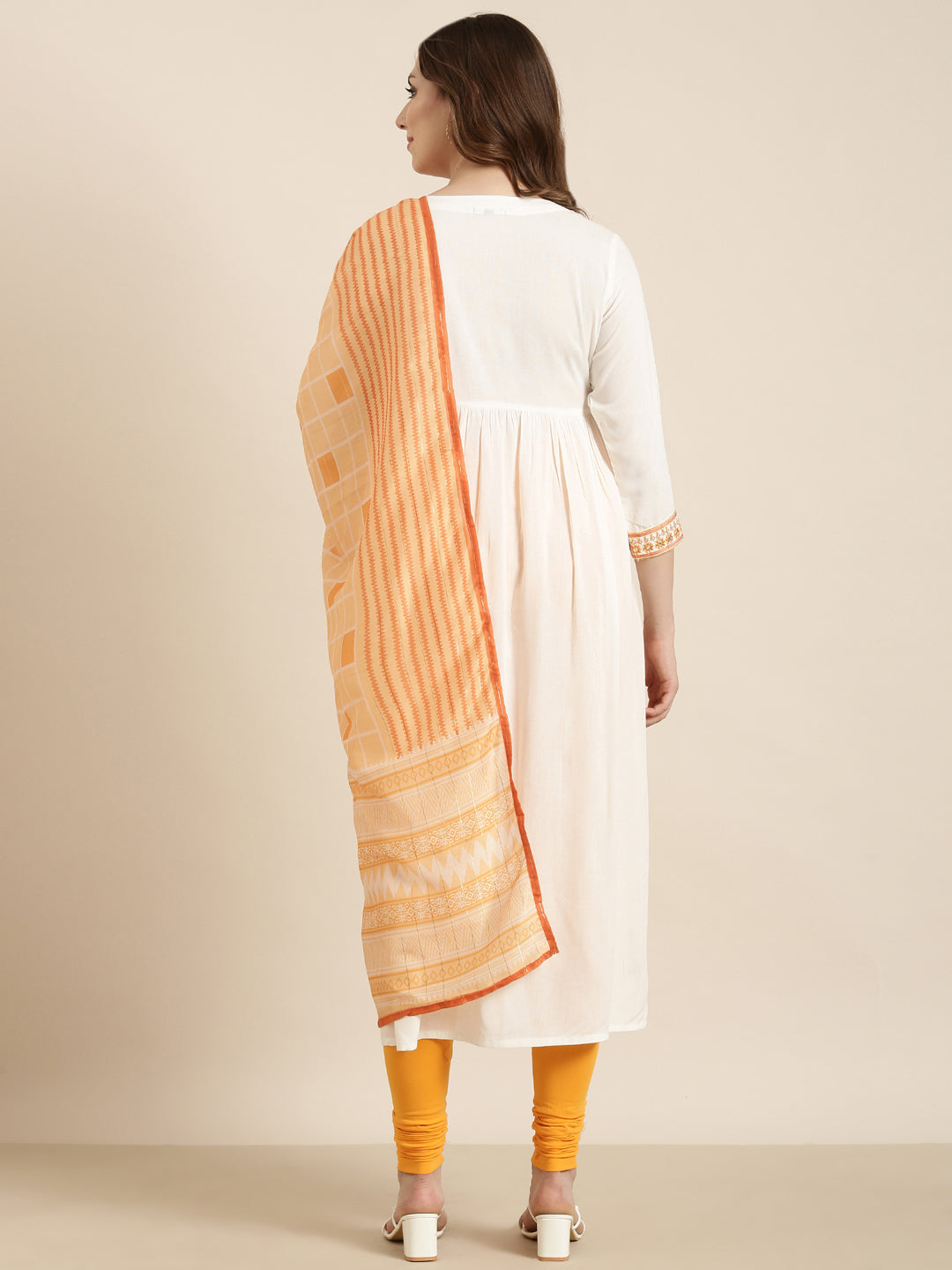 Women Straight Off White Solid Kurta Comes with Dupatta