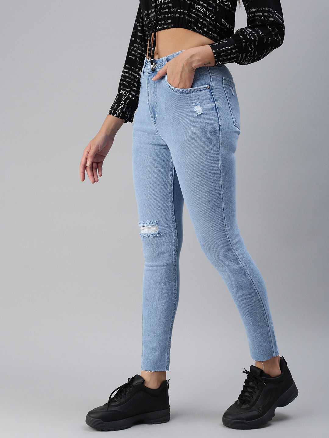 Women's Blue Solid Denim Skinny Jeans