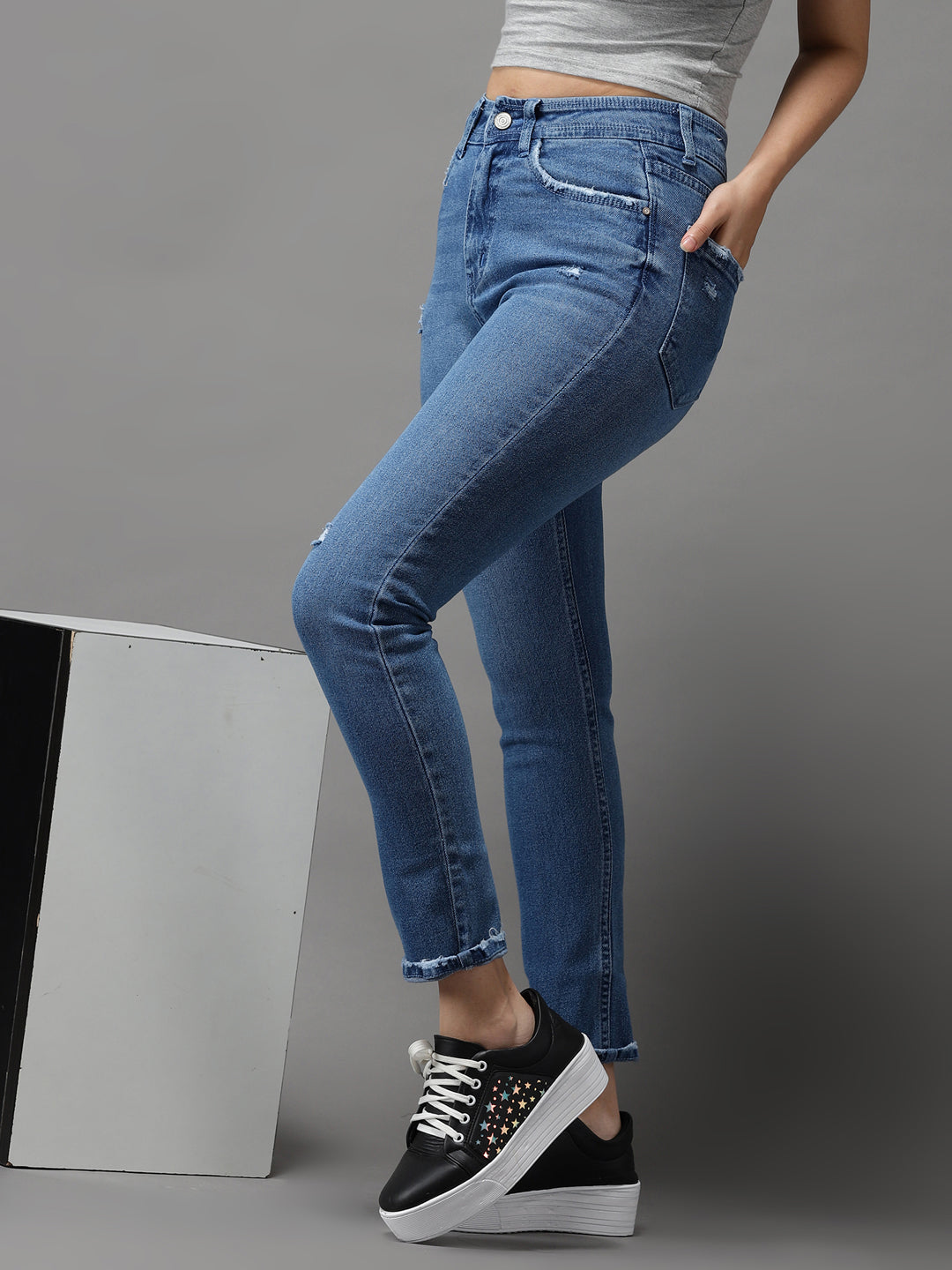 Women's Blue Solid Slim Fit Denim Jeans