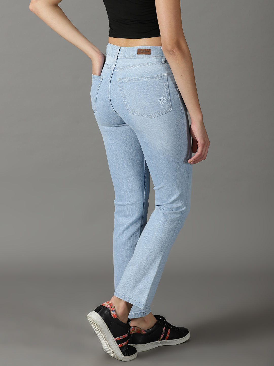 Women's Blue Solid Straight Fit Denim Jeans