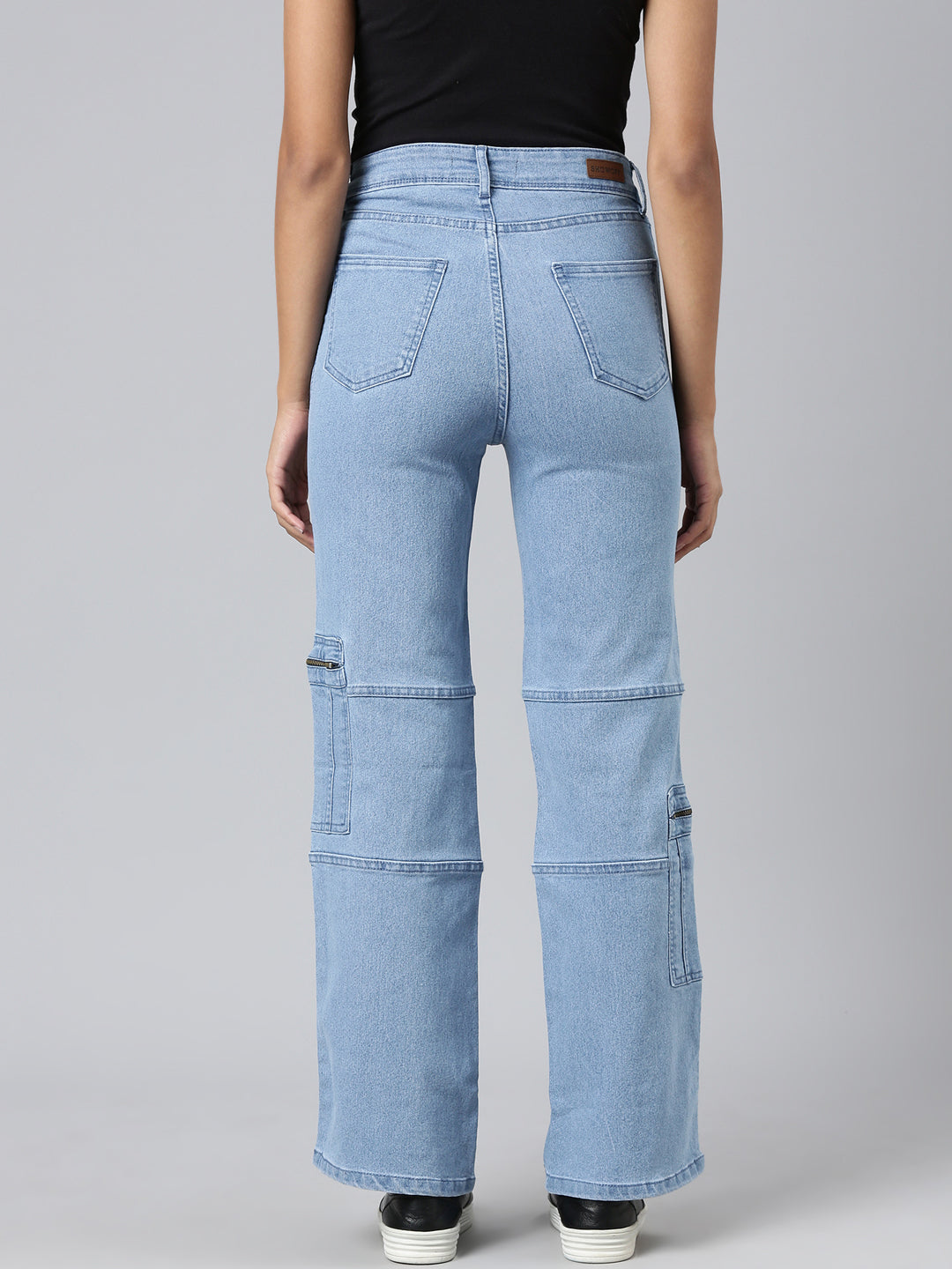 Women Blue Solid Straight Fit Denim Jeans