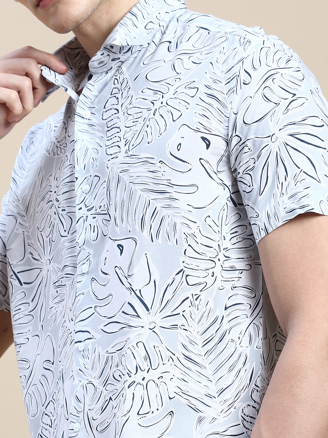 Men Grey Graphics Casual Shirt