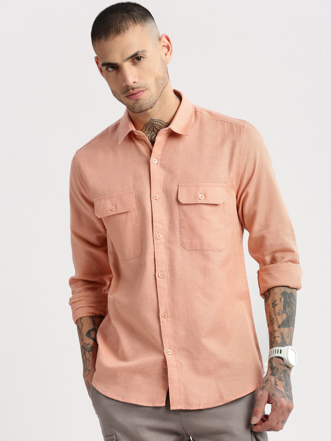 Men Spread Collar Solid Peach Casual Shirt