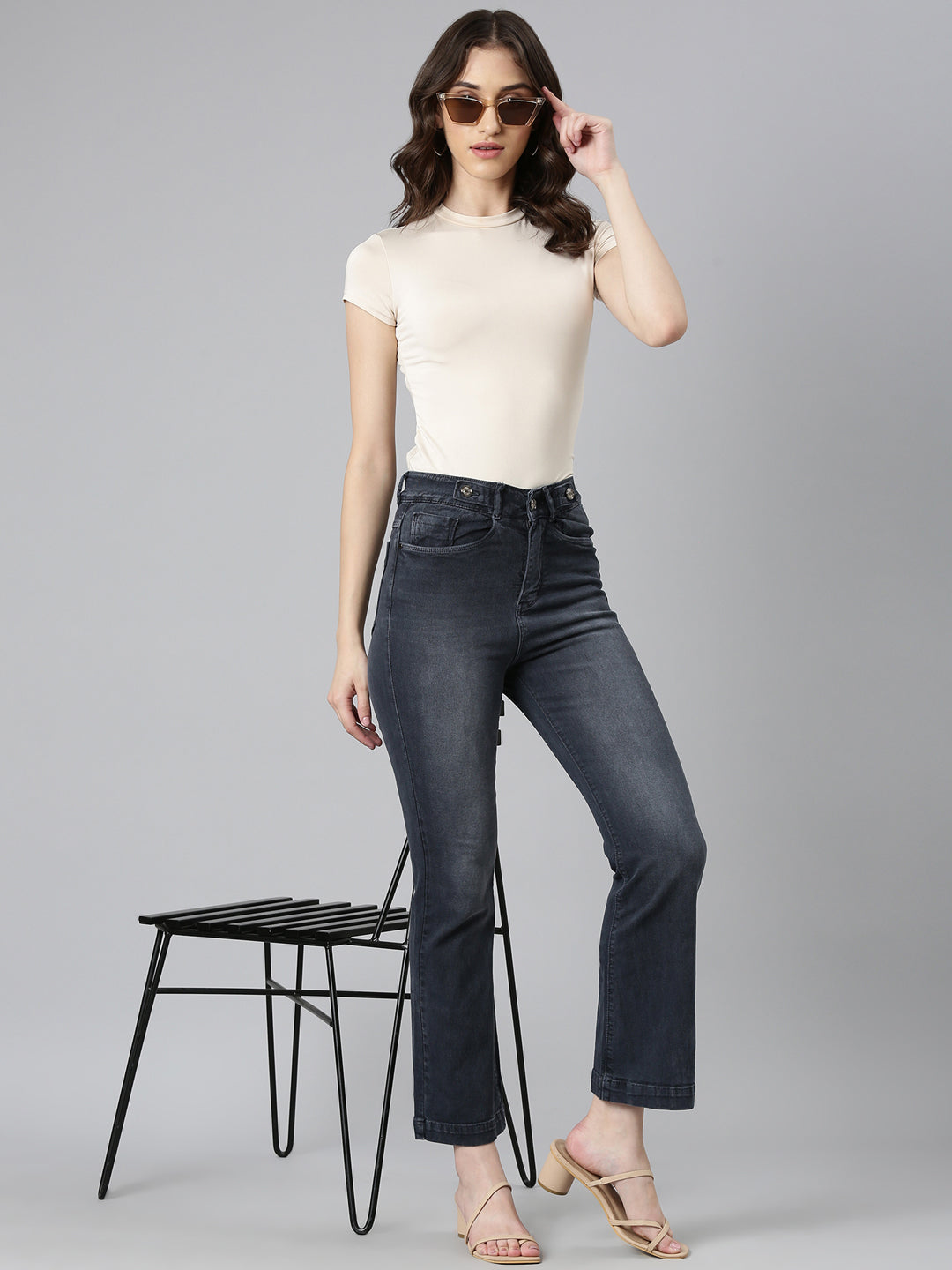 Women Grey Solid Flared Denim Jeans
