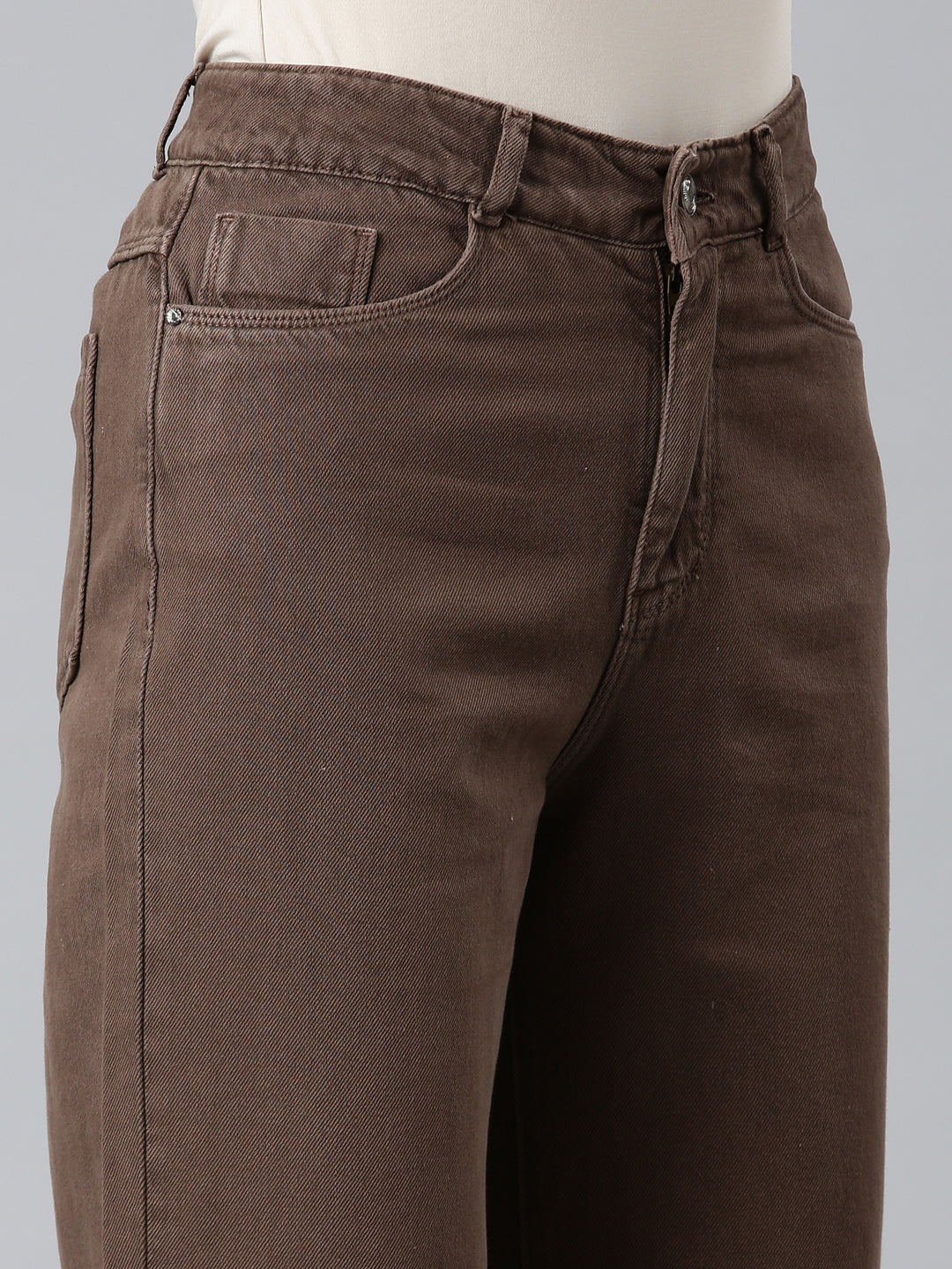 Women Brown Solid Straight Fit Denim Jeans