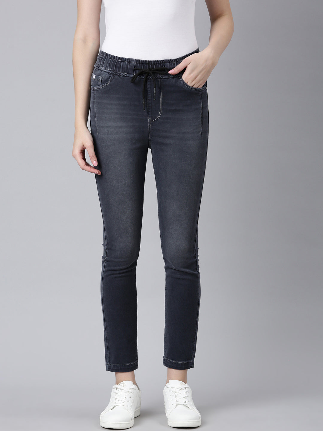 Women Grey Solid Jogger Denim Jeans
