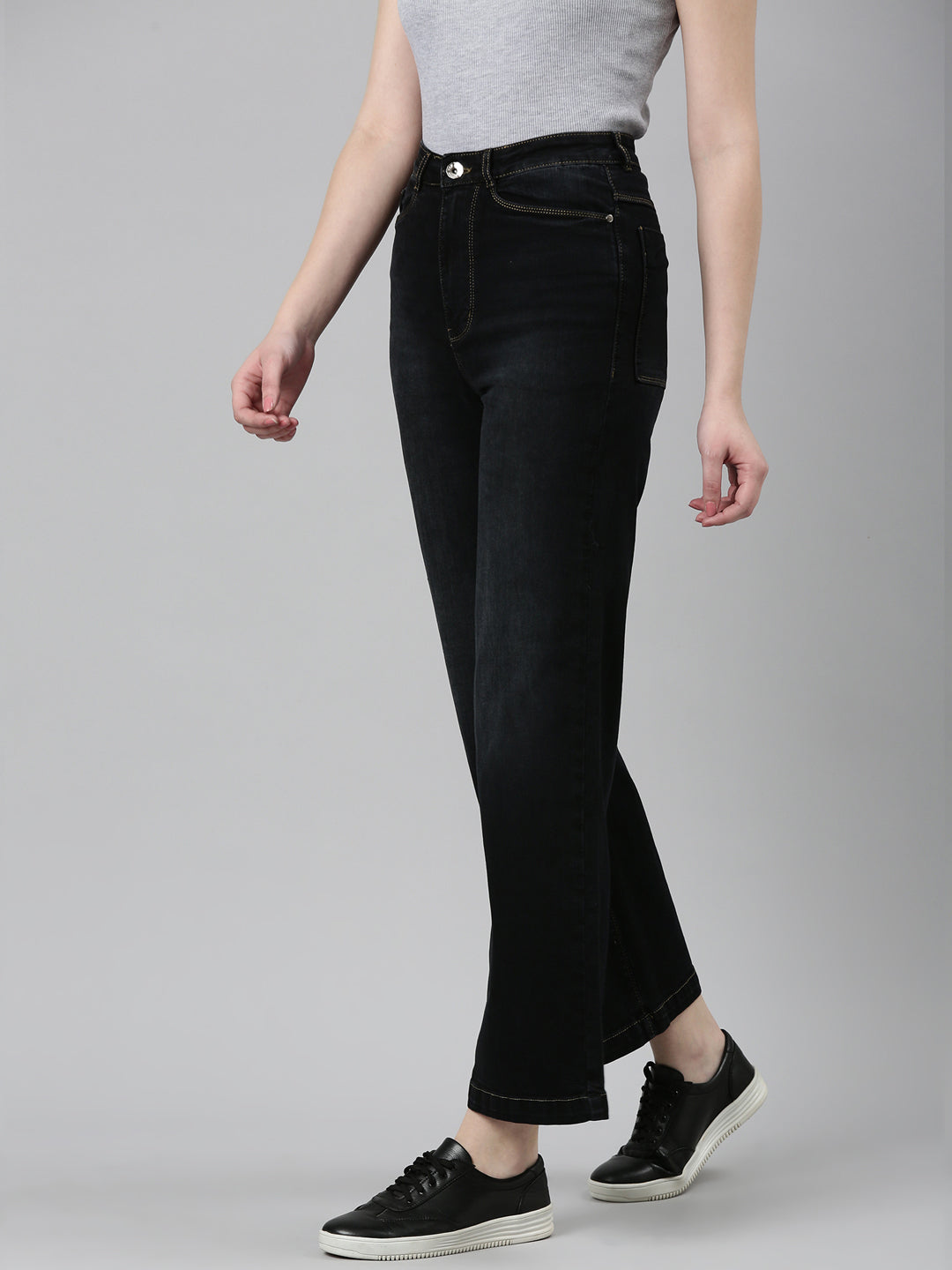 Women Black Solid Wide Leg Denim Jeans