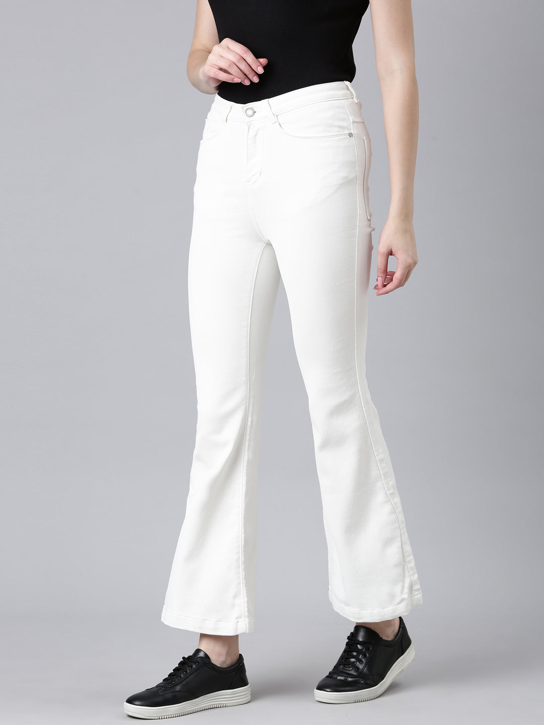 Women White Solid Bootcut Denim Jeans