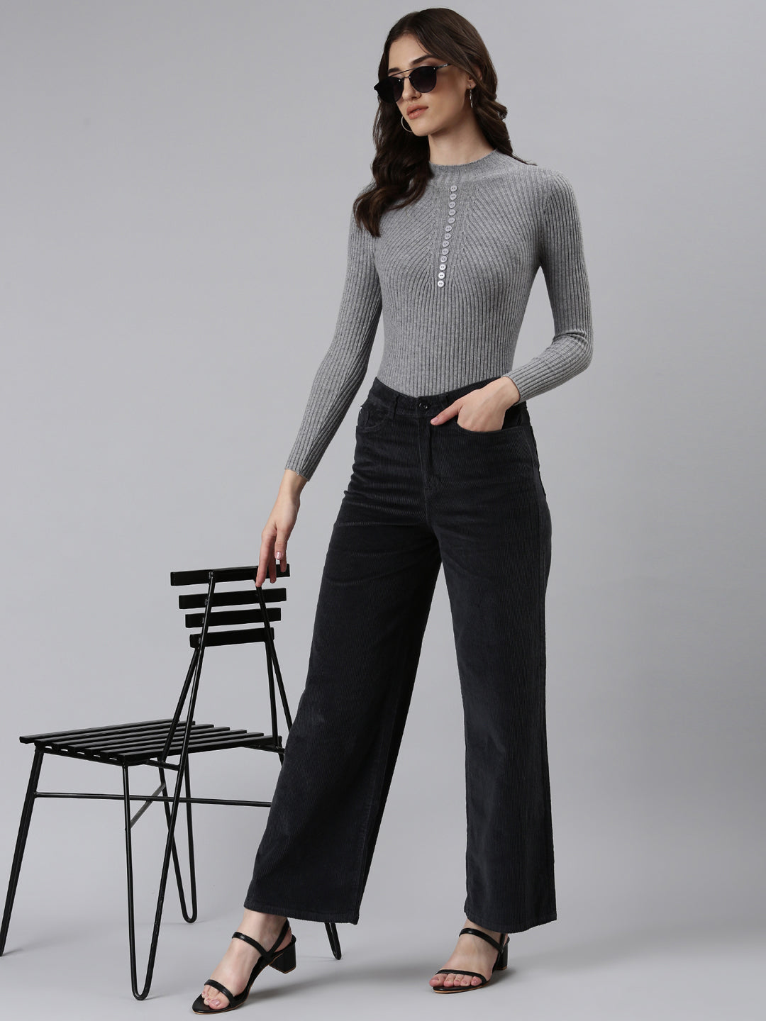 Women Grey Solid Parallel Trouser