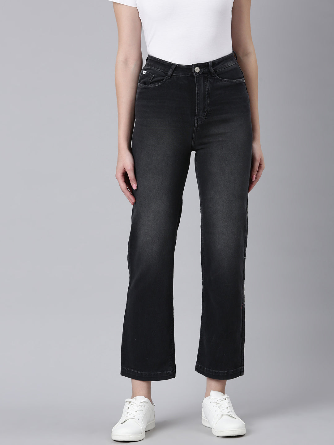 Women Charcoal Solid Straight Fit Denim Jeans