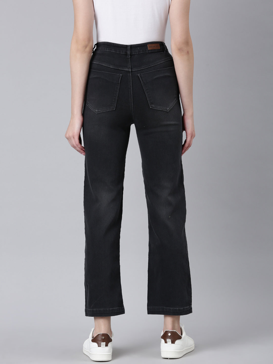 Women Charcoal Solid Straight Fit Denim Jeans
