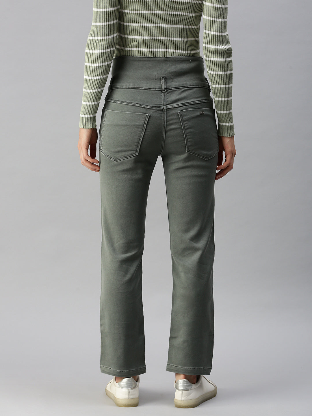 Women's Grey Solid Fit Denim Jeans