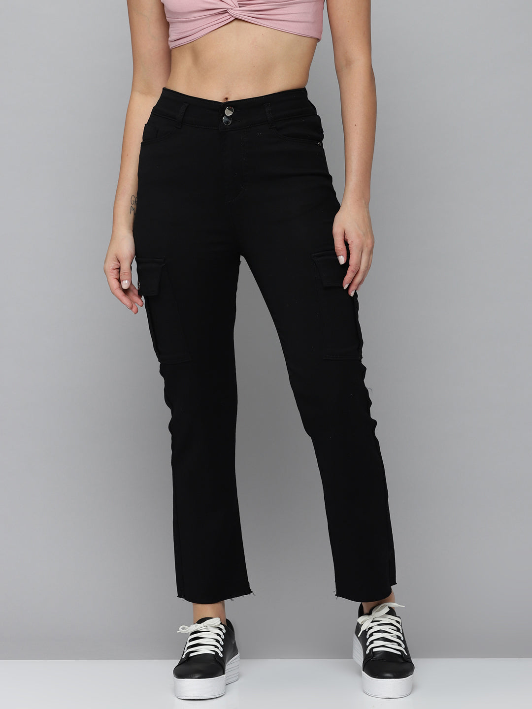 Women's Black Solid Straight Fit Denim Jeans