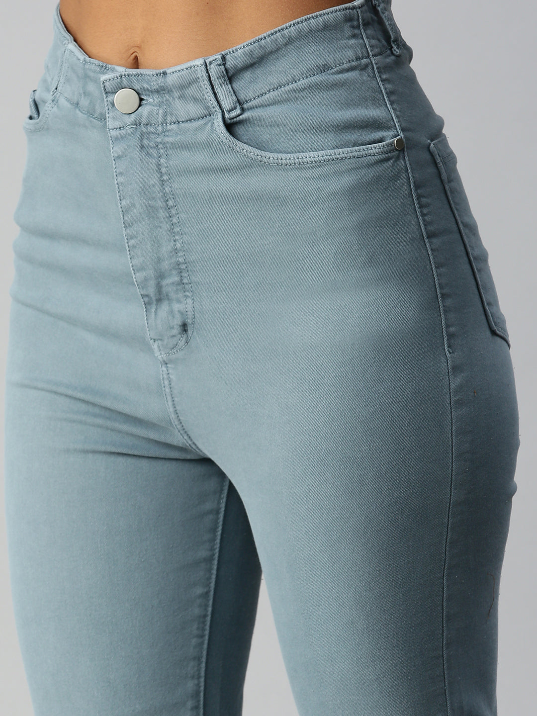 Women's Blue Solid Denim Relaxed Jeans