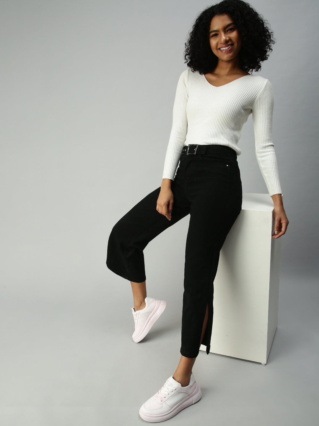 Women's Black Solid Denim Wide Leg Jeans