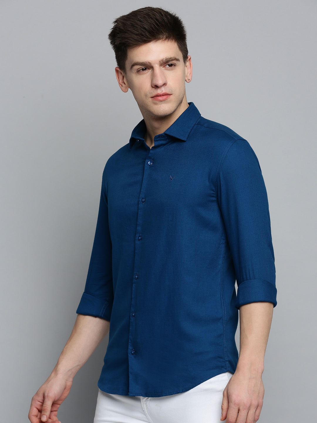 Men Blue Solid Casual Shirt