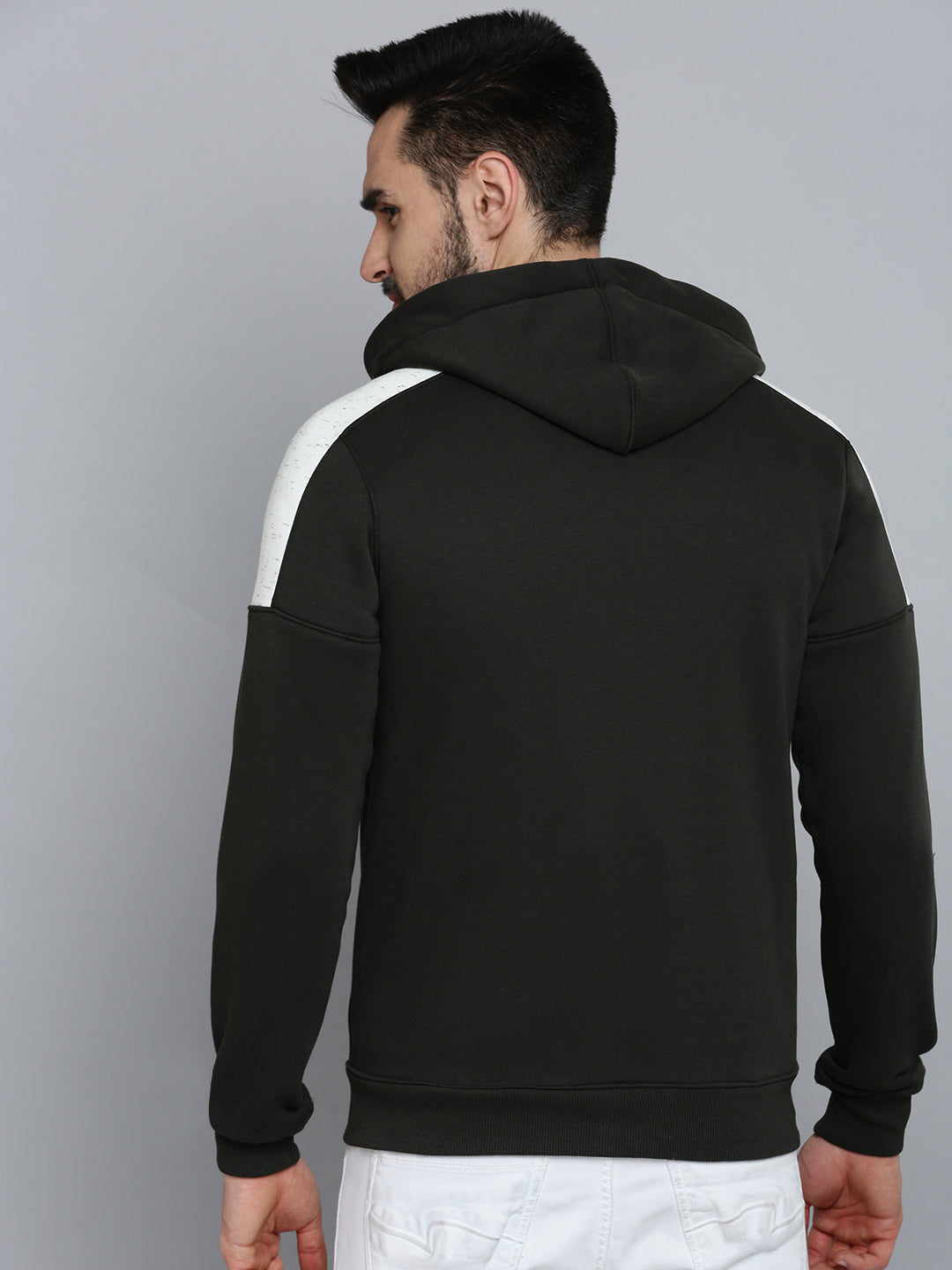 Men Green Solid Sweatshirt