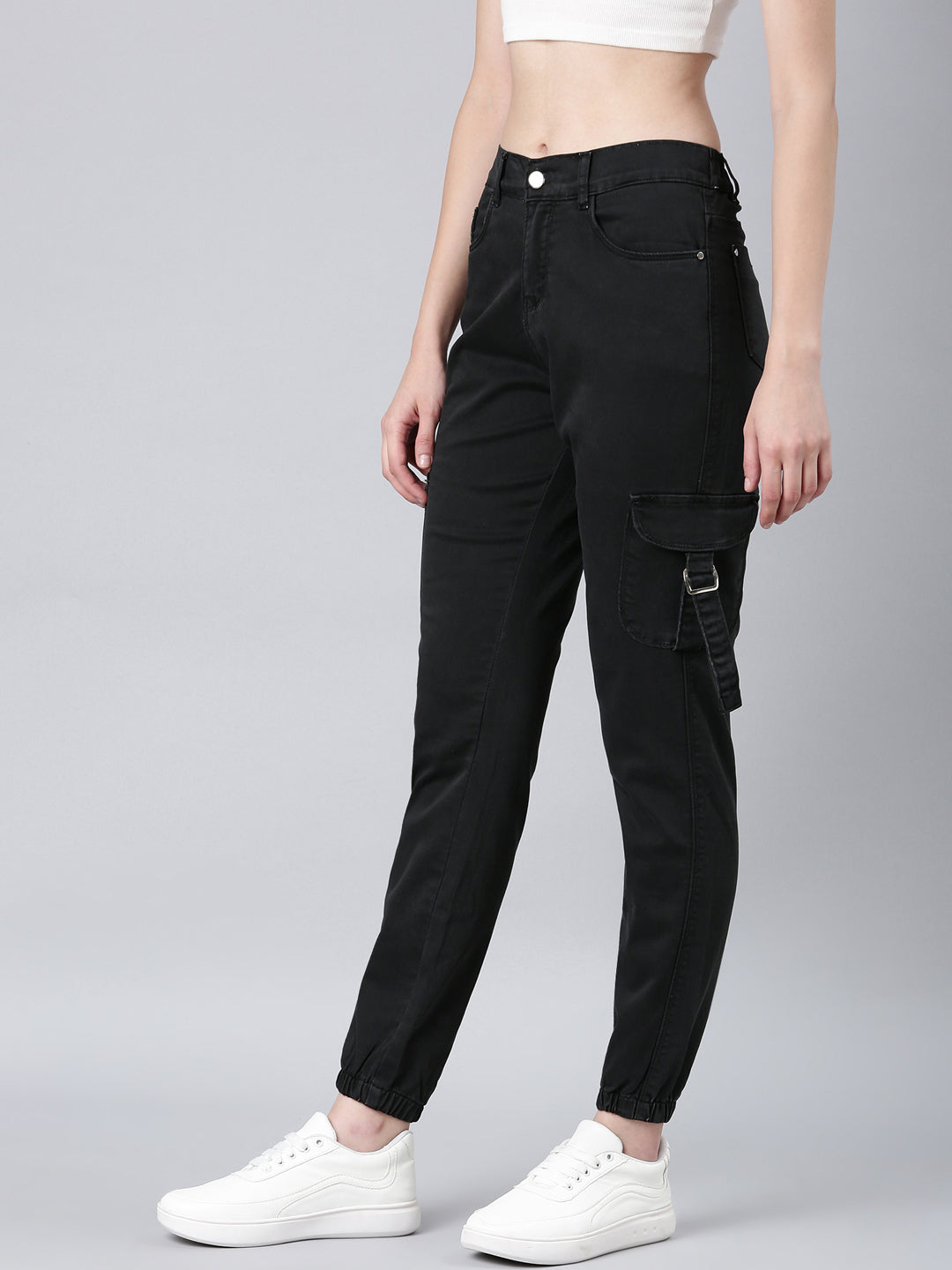 Women Black Solid Jogger Denim Jeans