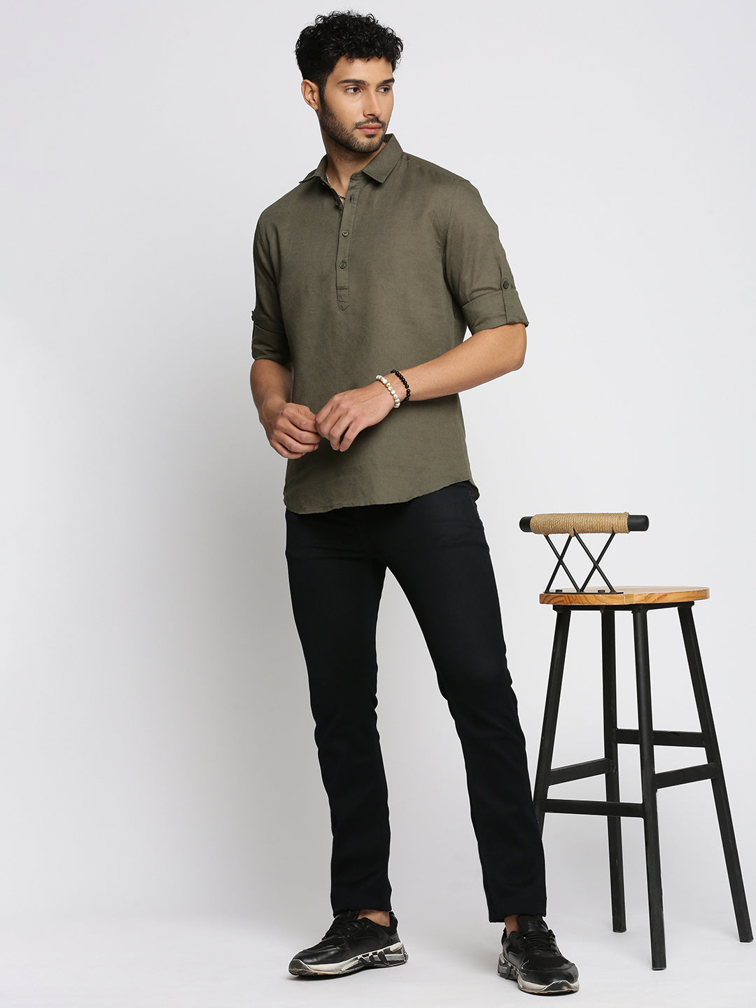 Men Olive Solid Shirt Collar Casual Short Kurta
