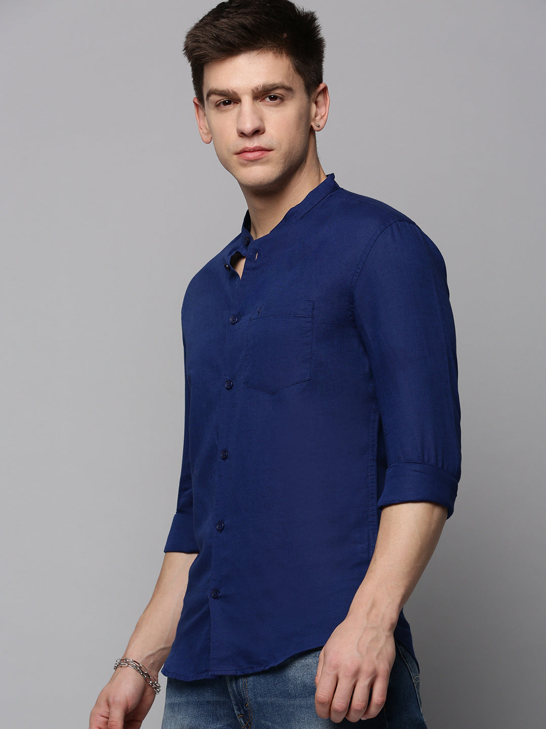 Men Navy Solid Casual Shirt