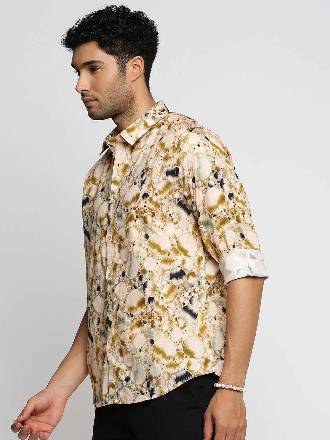Men Cream Spread Collar Abstract Shirt