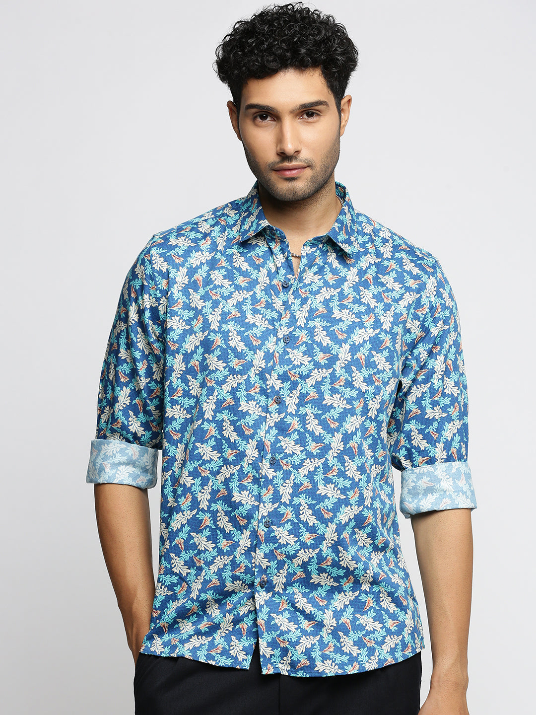 Men Blue Spread Collar Floral Shirt