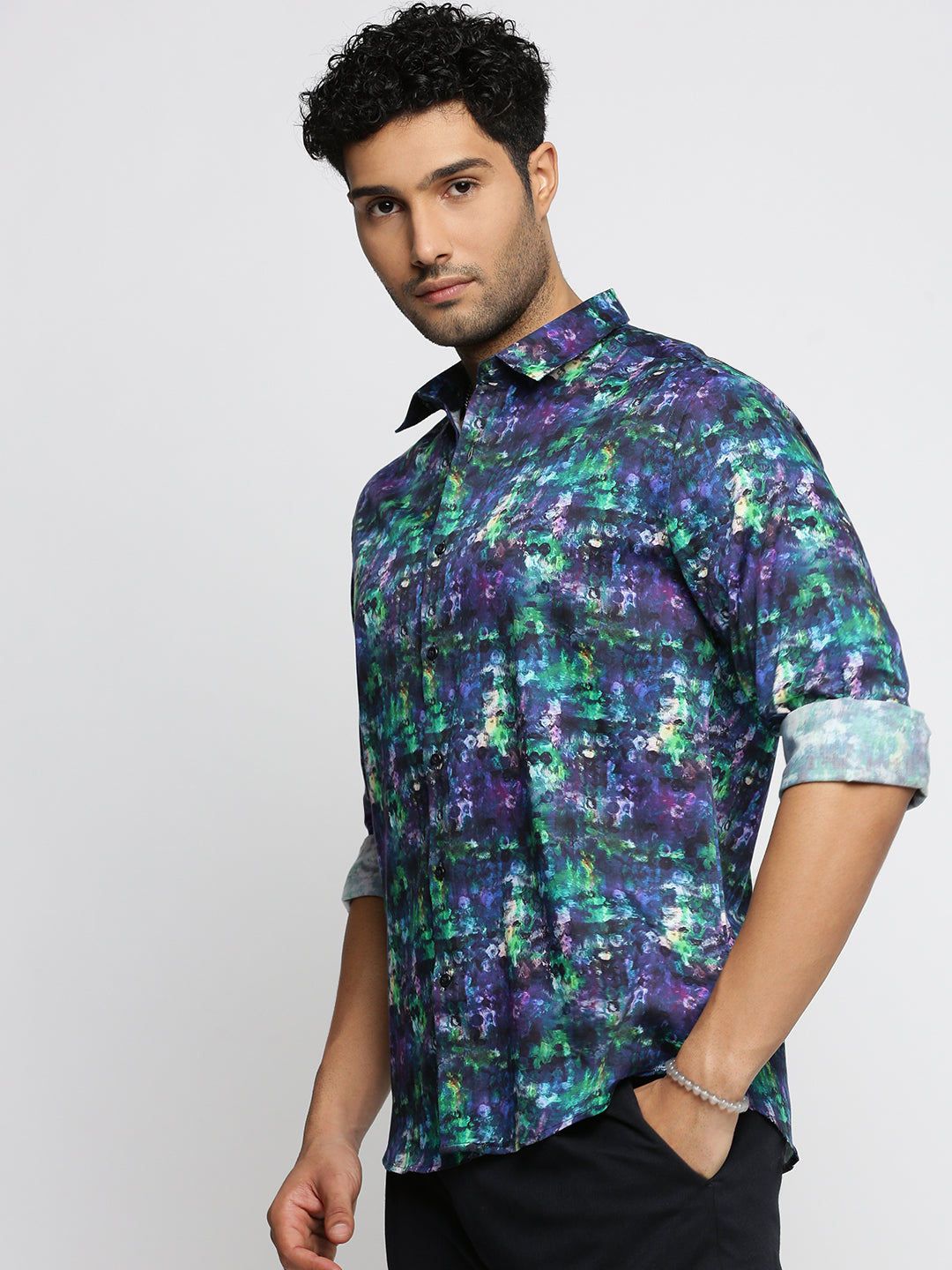 Men Navy Blue Spread Collar Abstract Shirt