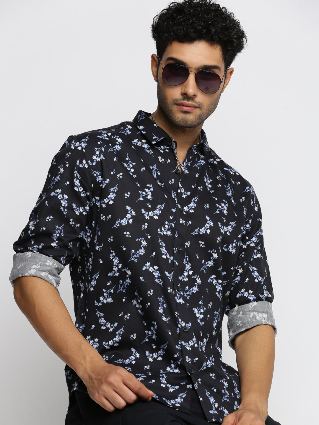Men Black Spread Collar Floral Shirt