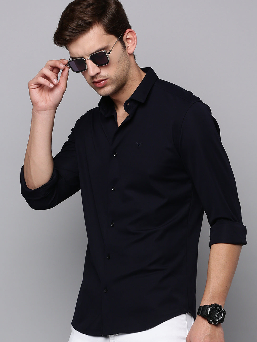 Men Navy Solid Casual Shirt