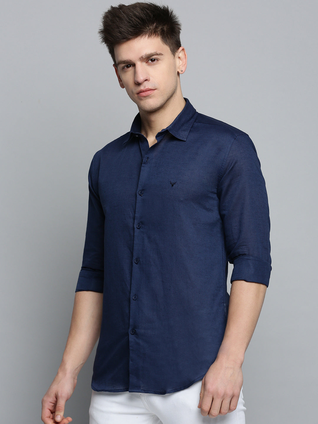 Men Navy Solid Casual Shirt