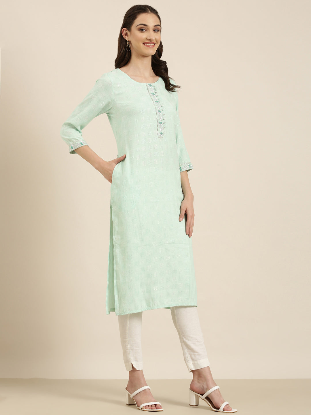 Women Sea Green Solid Straight Kurta