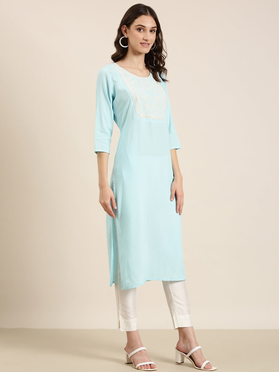 Women Blue Solid Straight Kurta