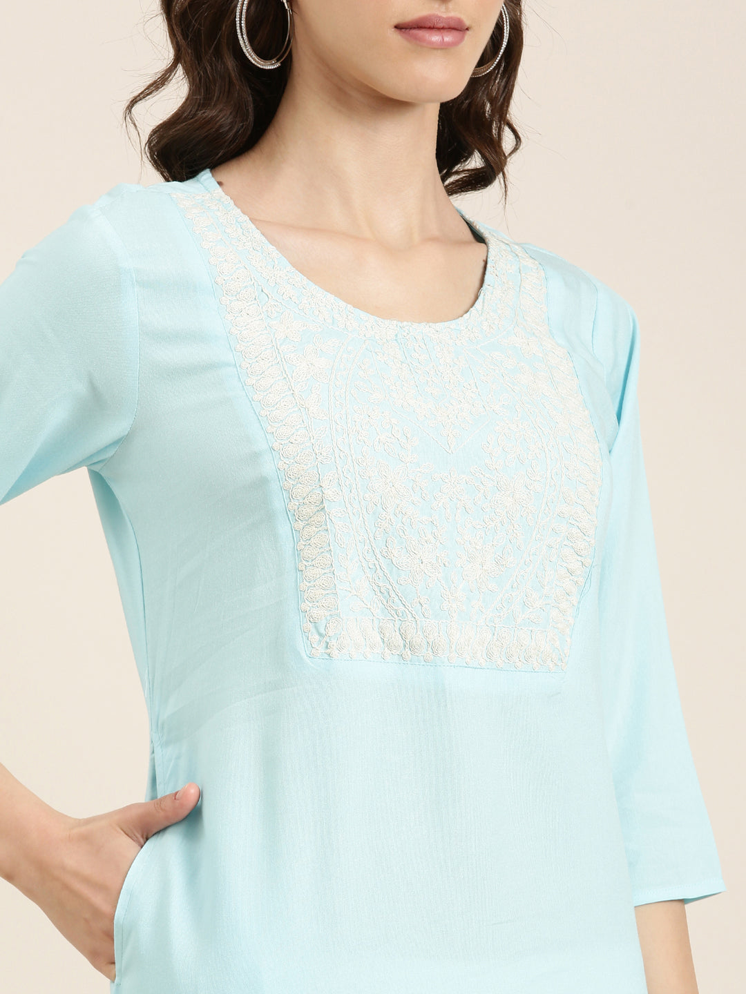 Women Blue Solid Straight Kurta