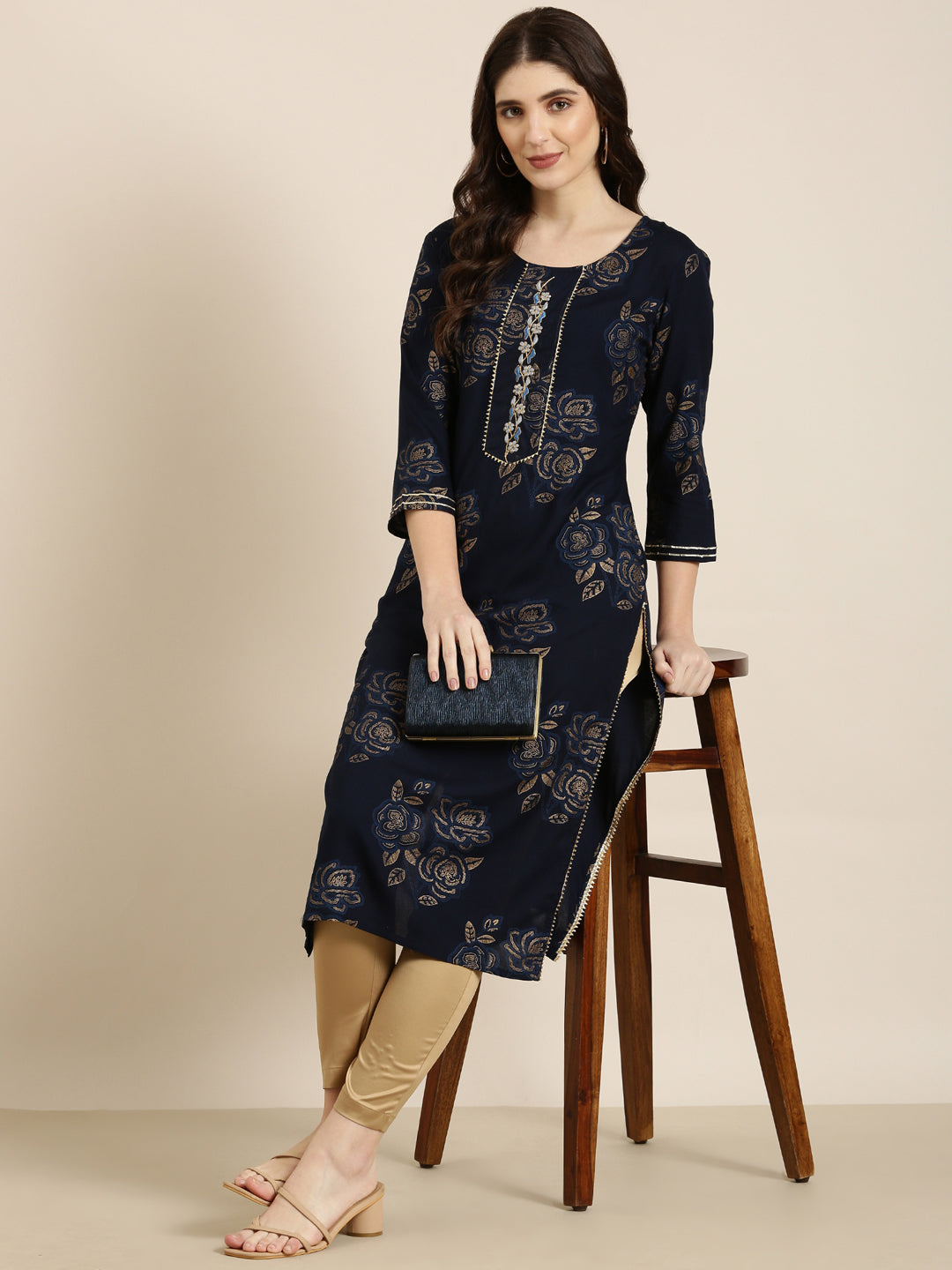 Women Navy Blue Floral Straight Kurta