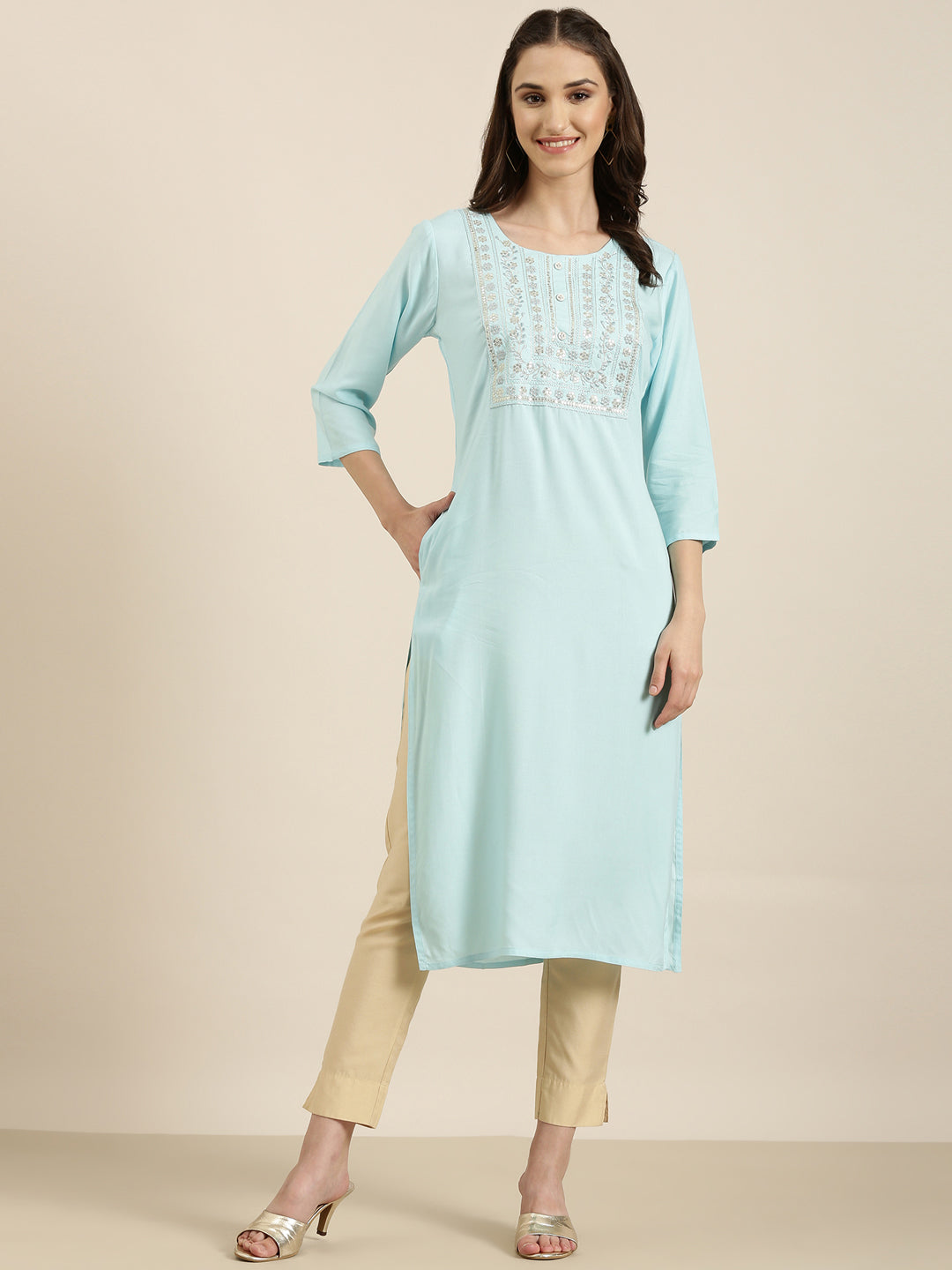 Women Blue Solid Straight Kurta