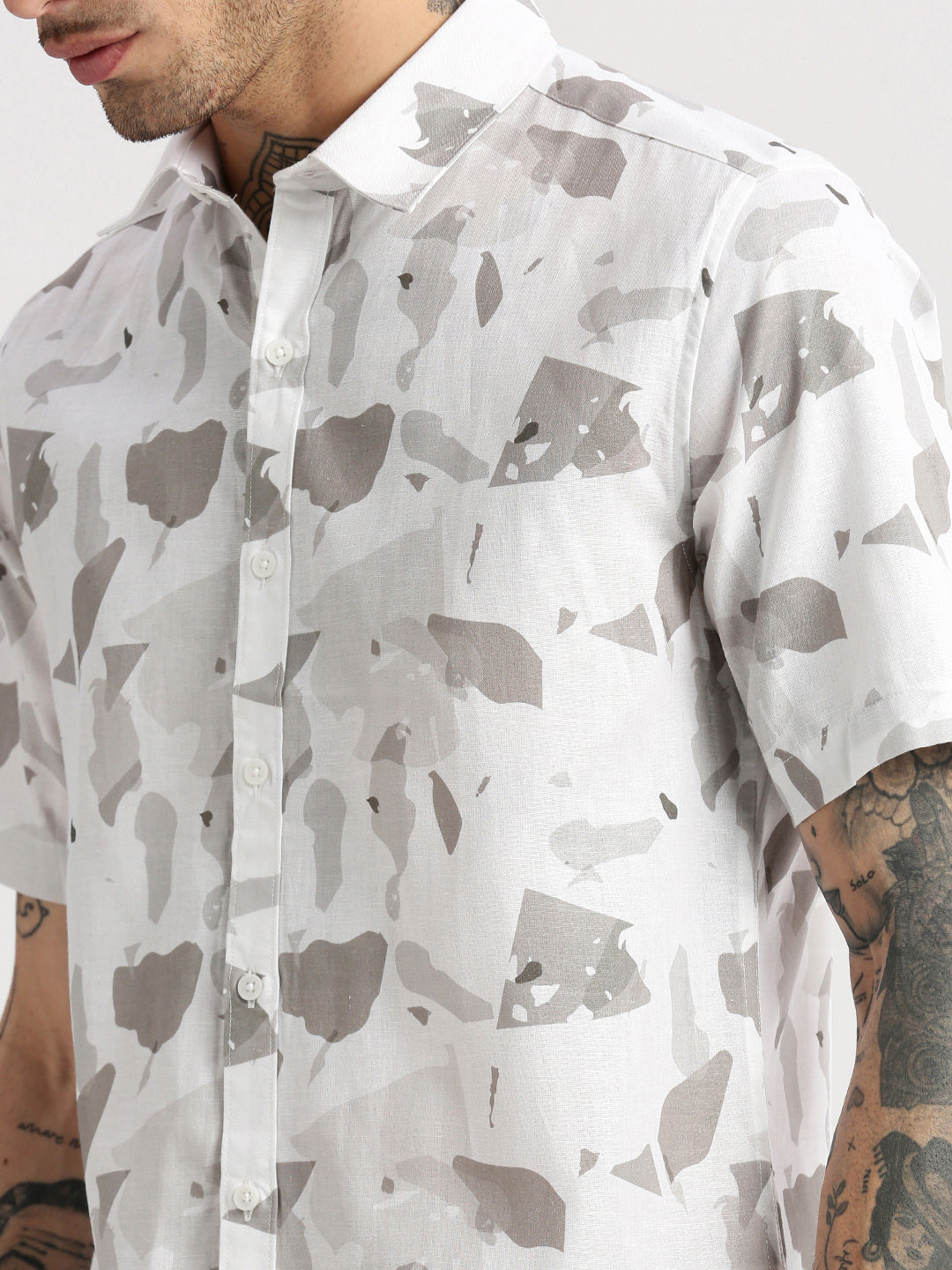 Men Spread Collar Abstract White Casual Shirt