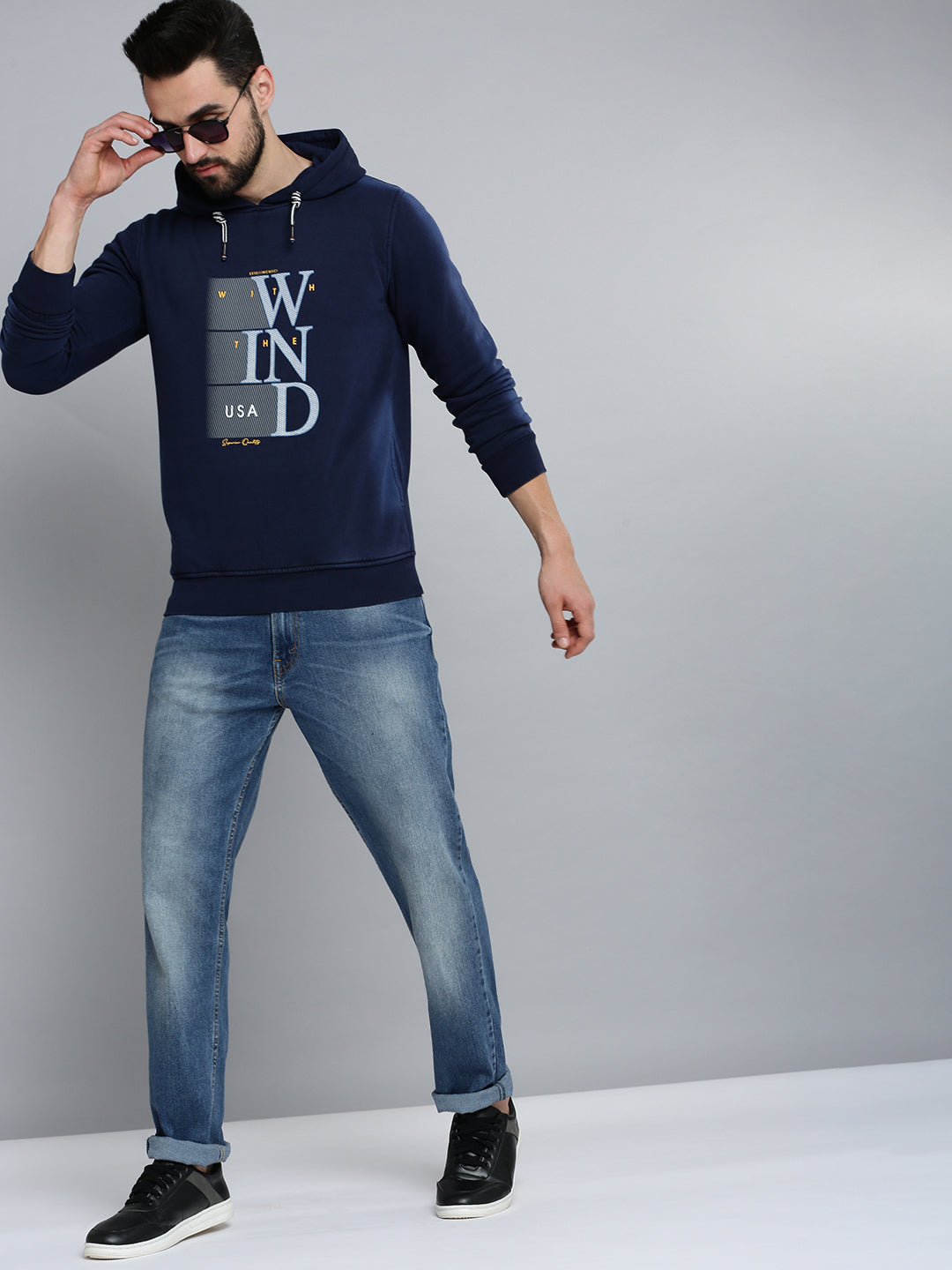 Men Blue Solid Sweatshirt