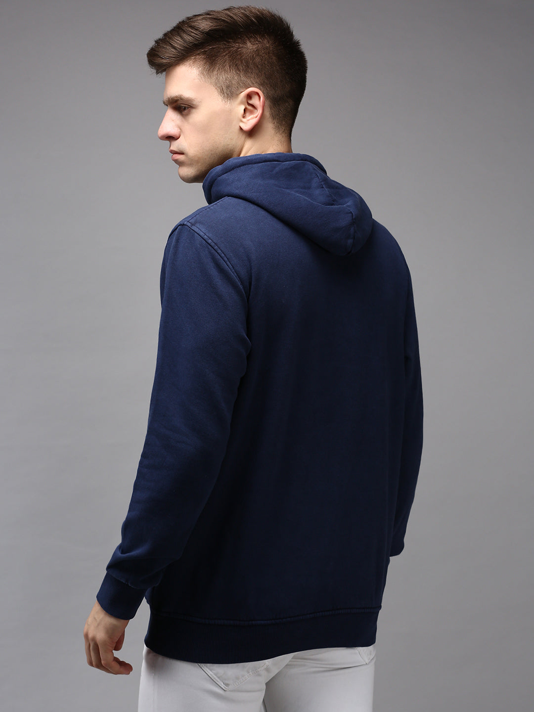 Men Blue Solid Sweatshirt