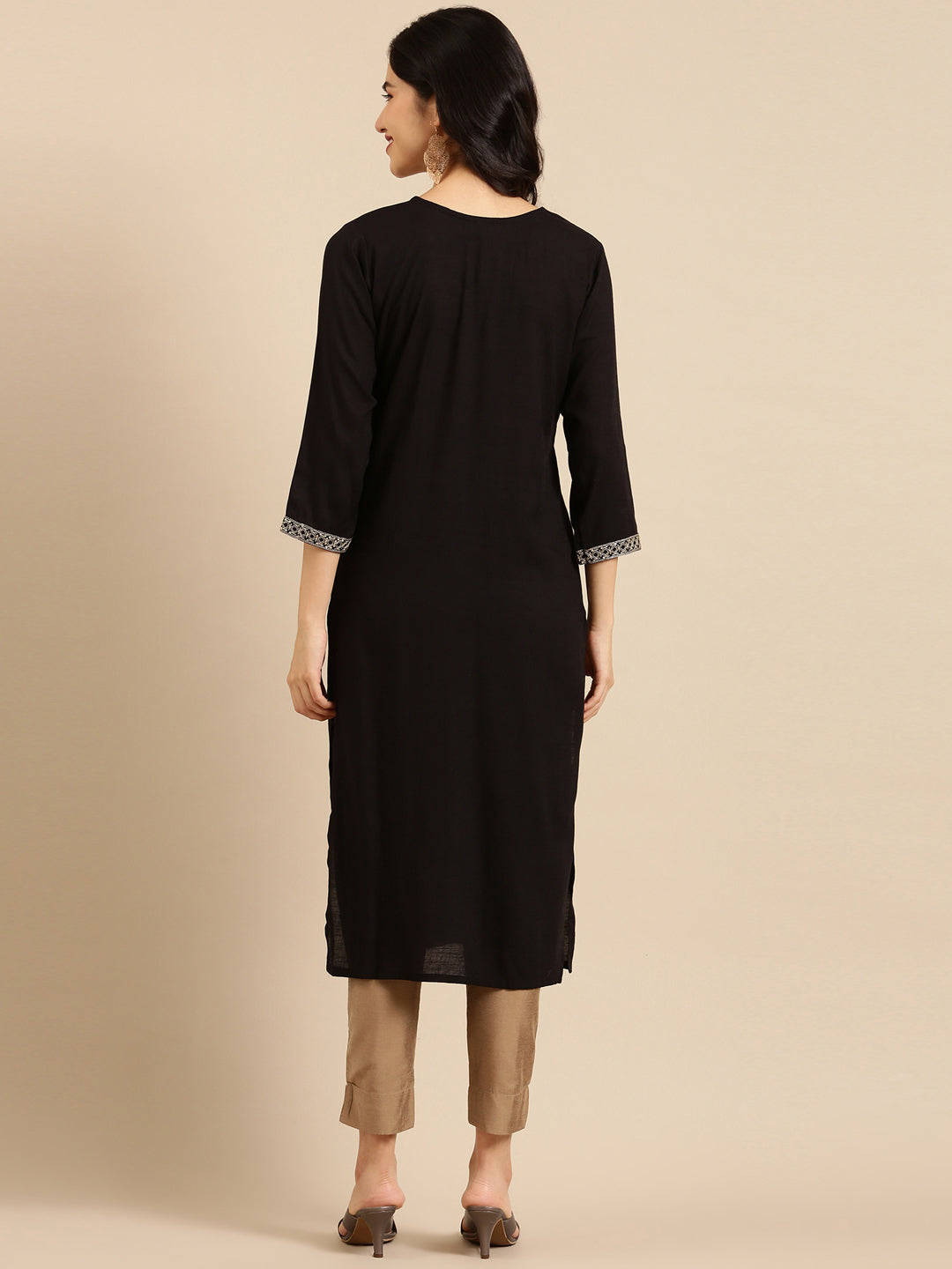 Women's Black Solid Straight Kurta