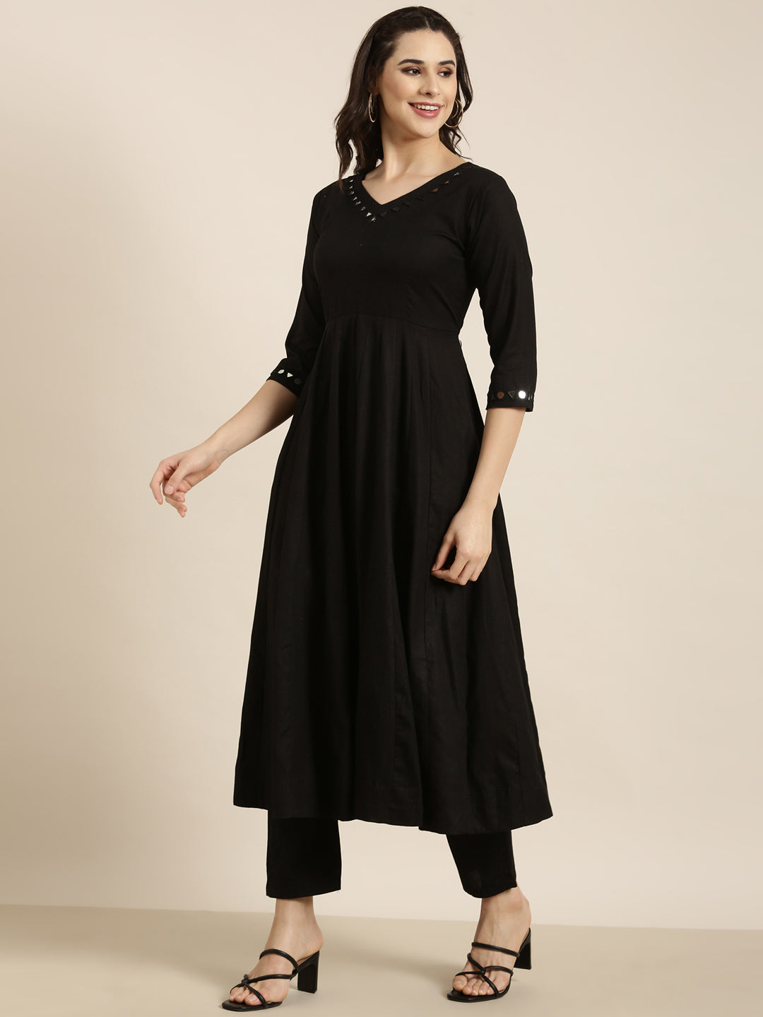 Women Anarkali Black Solid Kurta and Trousers Set