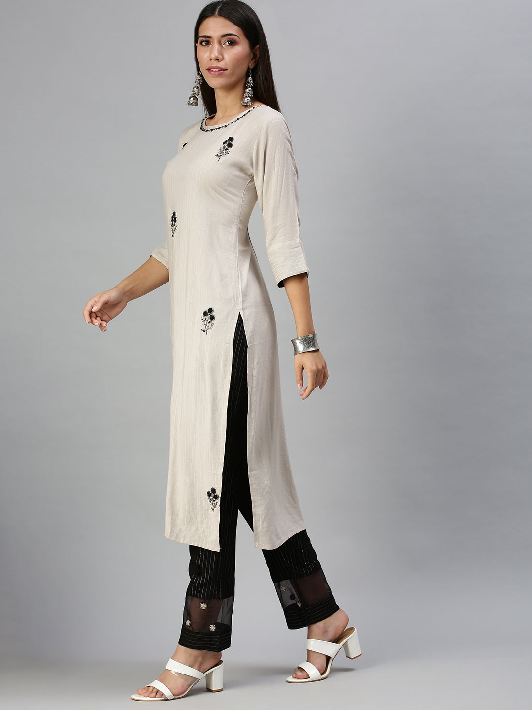 Women's Grey Striped Kurta Sets