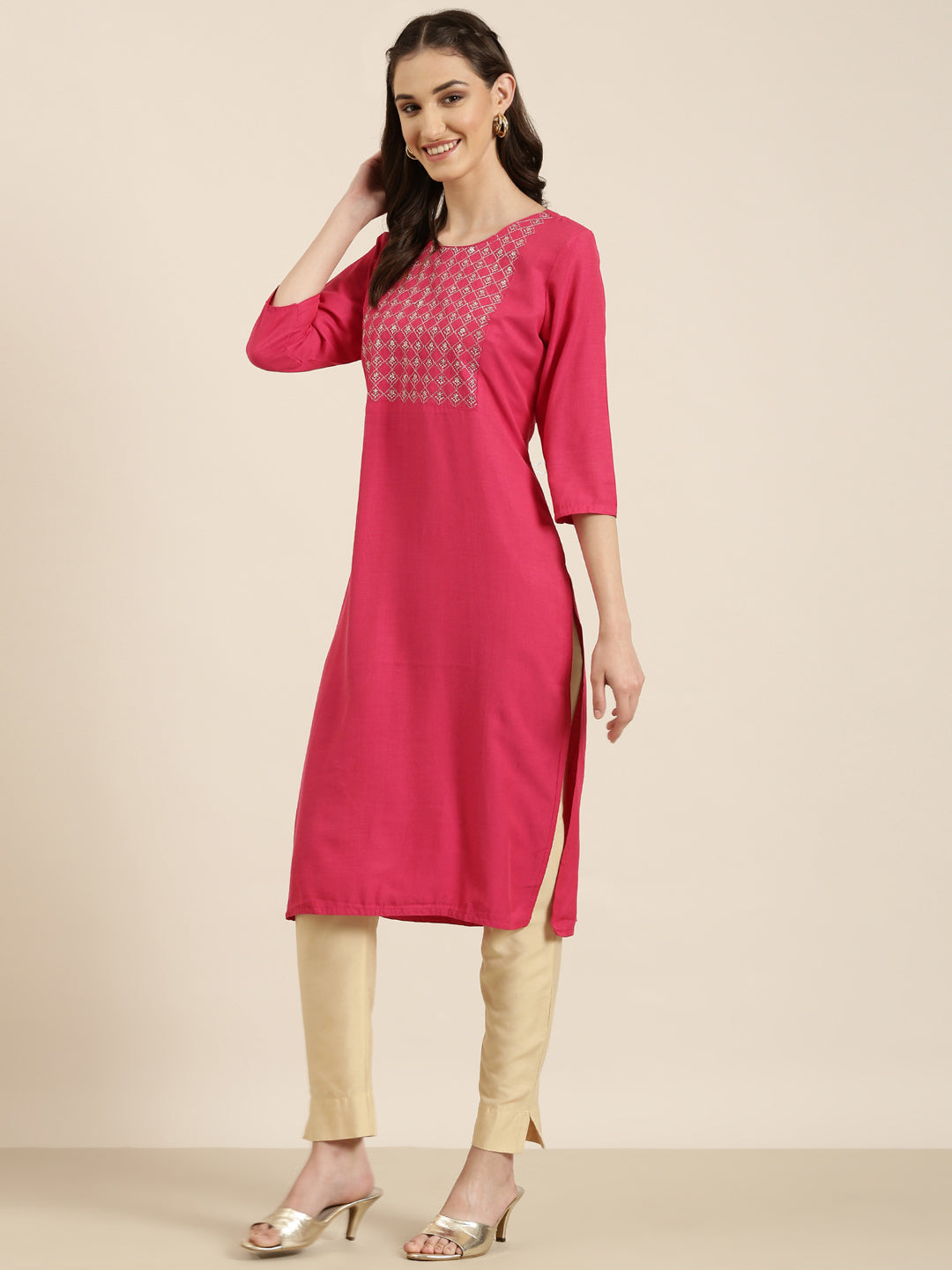 Women Fuchsia Solid Straight Kurta