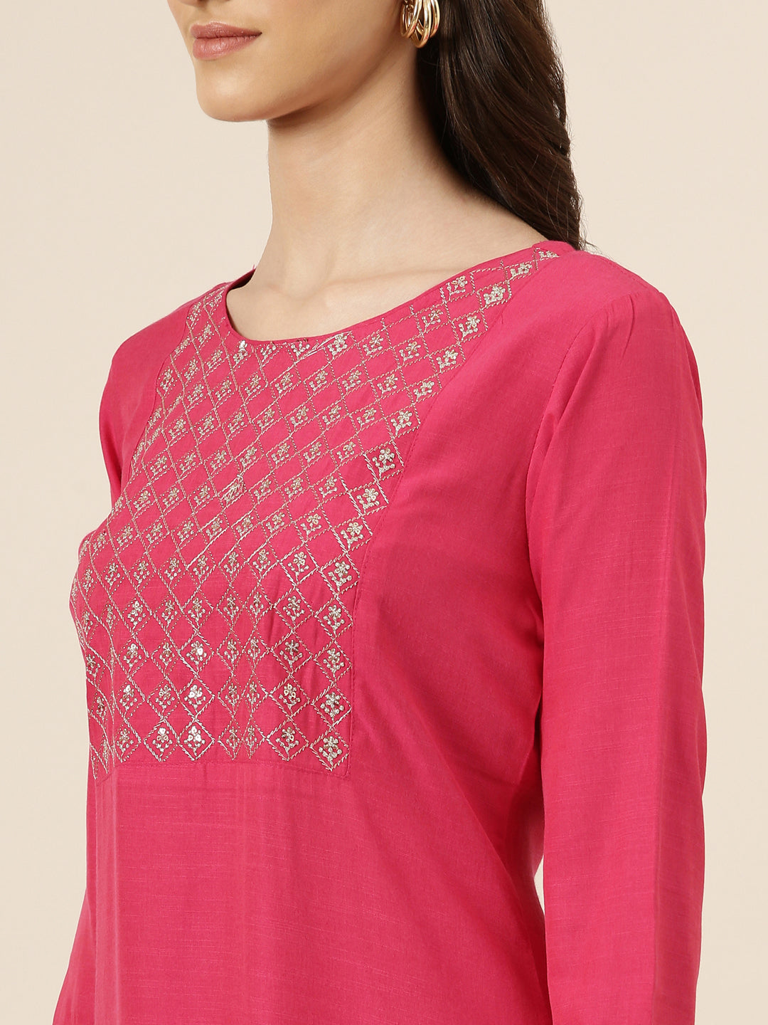 Women Fuchsia Solid Straight Kurta