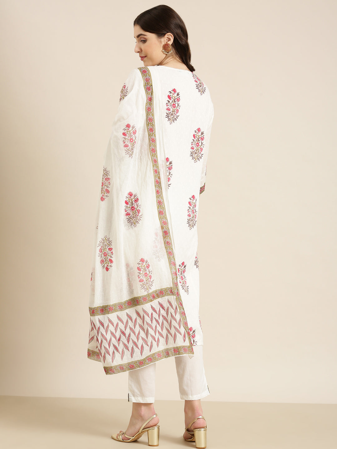 Women Off White Floral Kurta Set