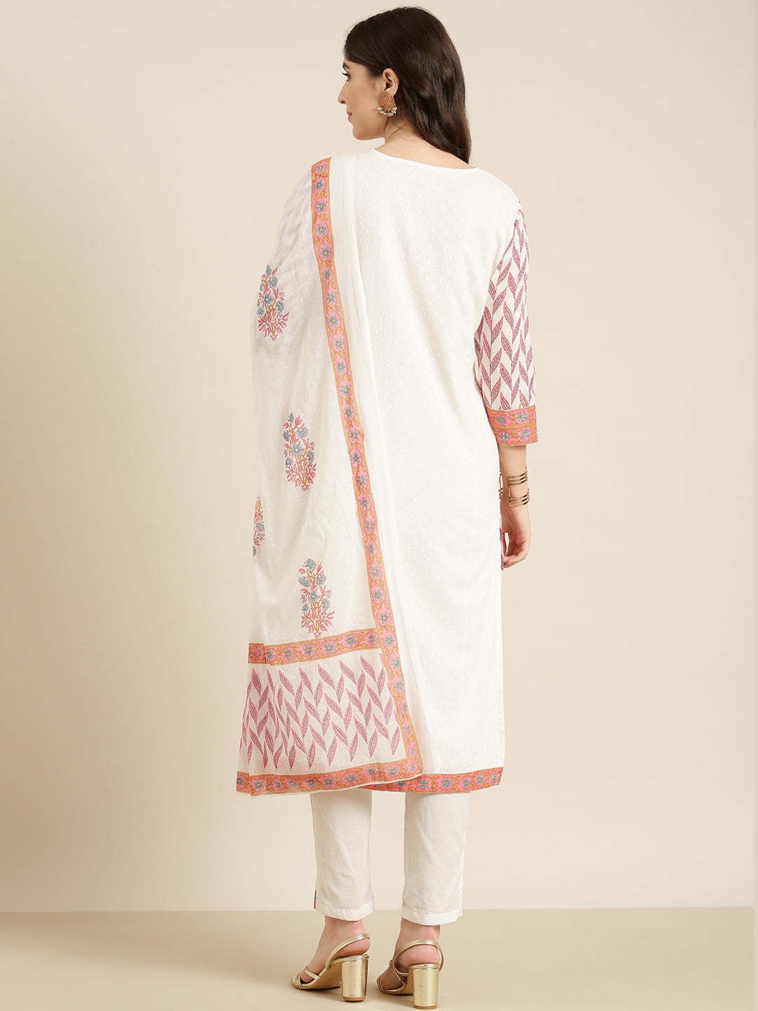 Women Off White Floral Kurta Set