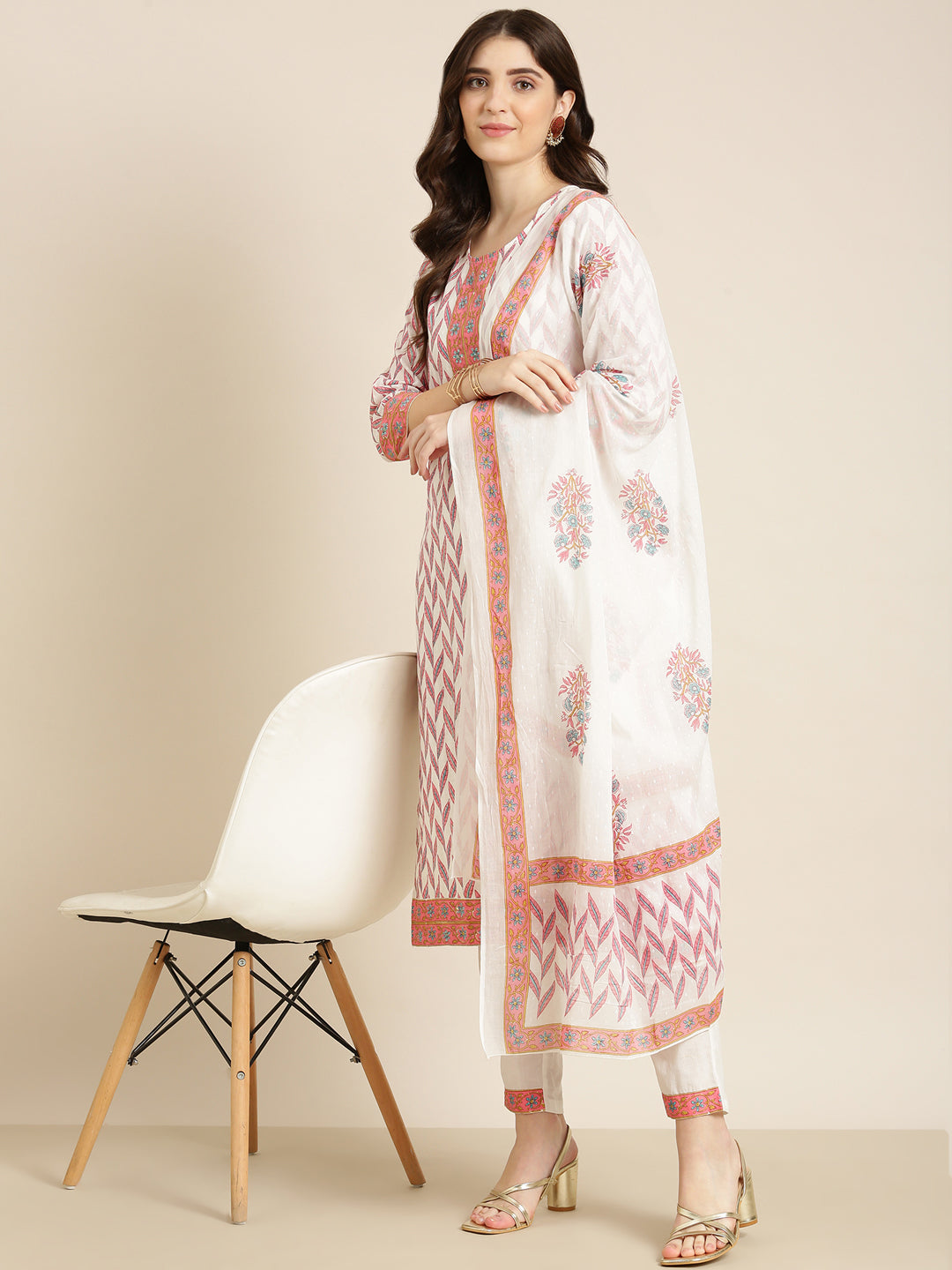 Women Off White Floral Kurta Set