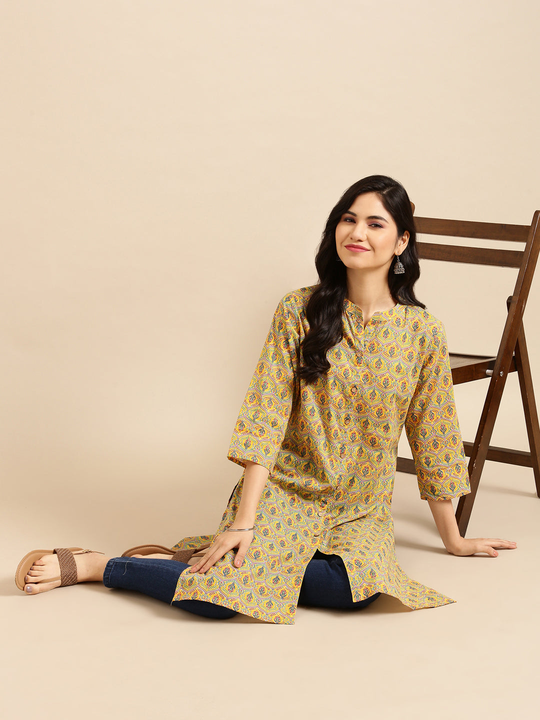 Women's Yellow Printed Straight Kurta