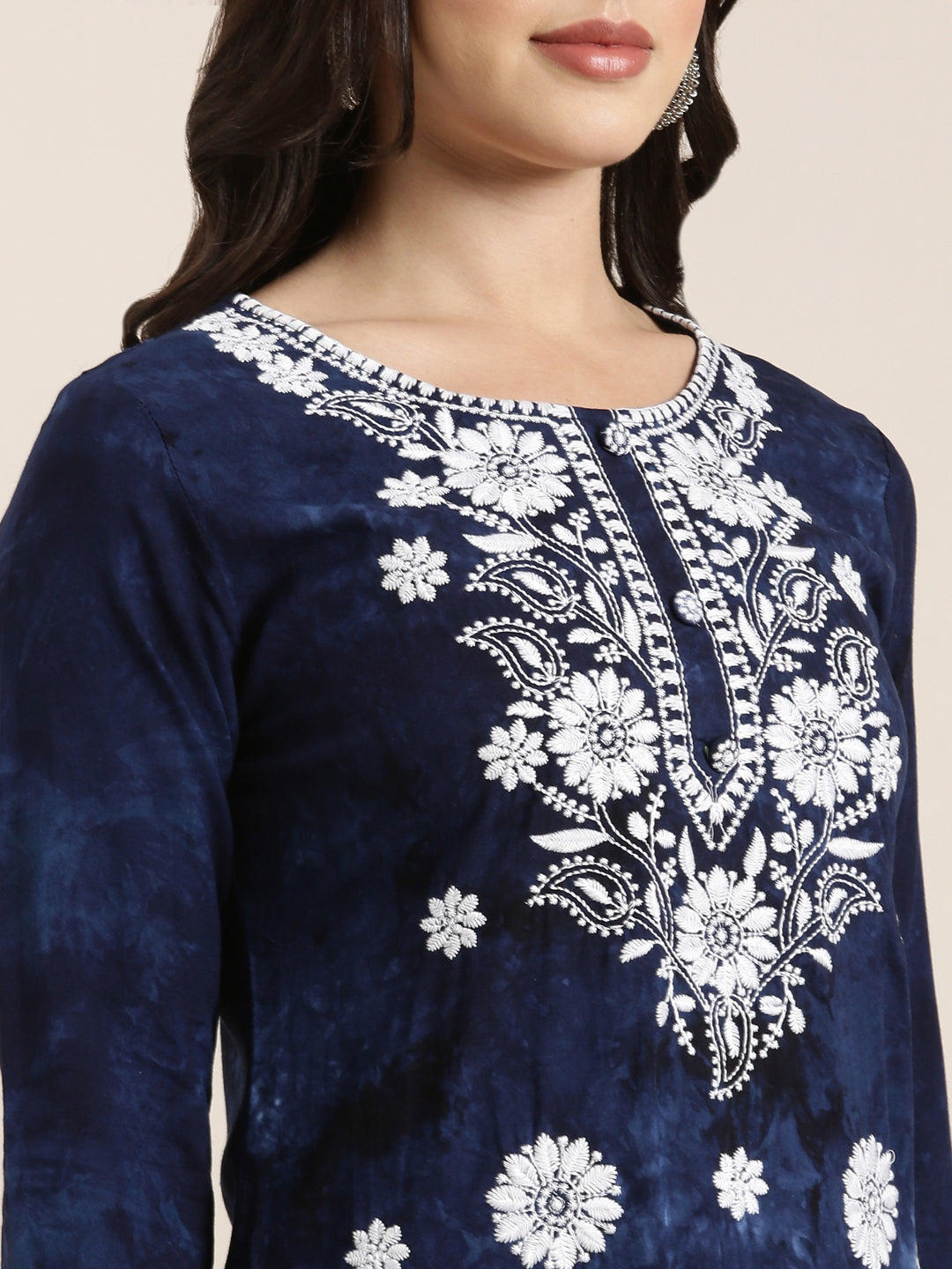 Women Straight Navy Blue Floral Kurta and Trousers Set