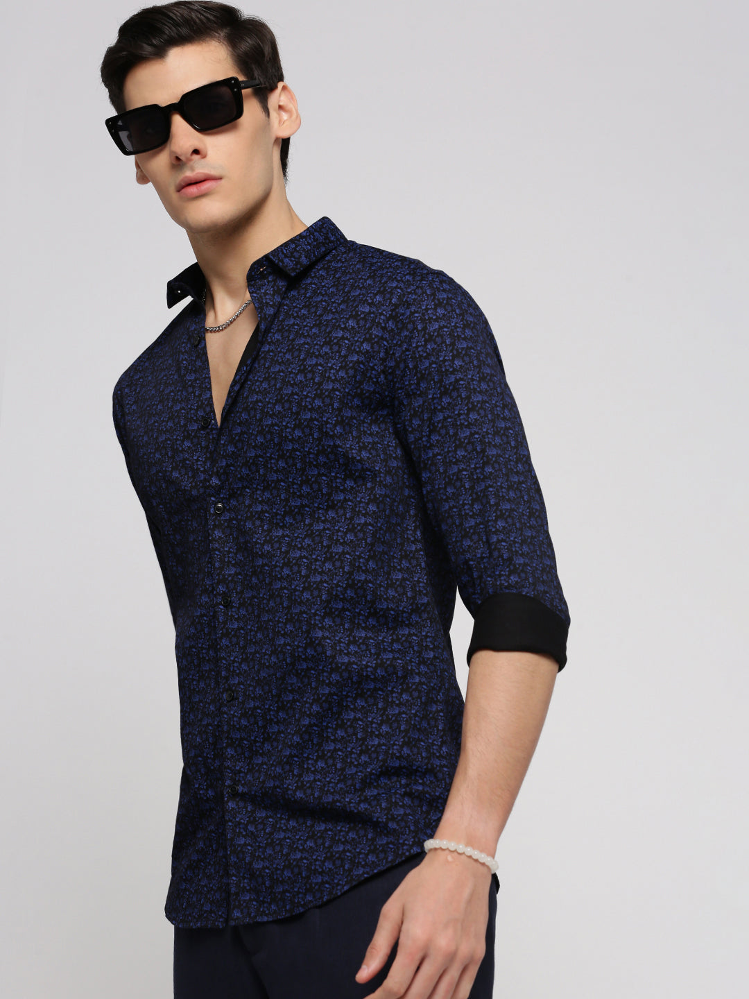 Men Black Spread Collar Floral Shirt